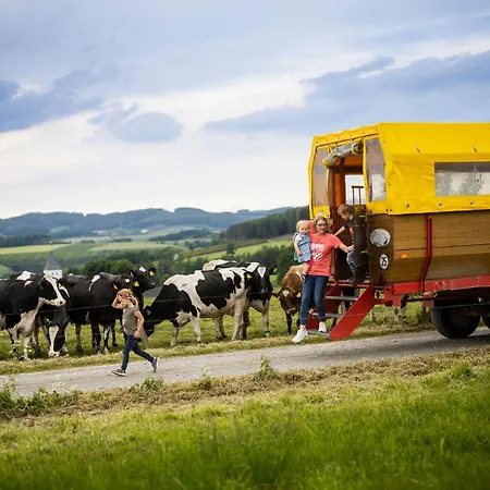 Appartement Hof Koehne Haus Am Spielplatz - Schaf *