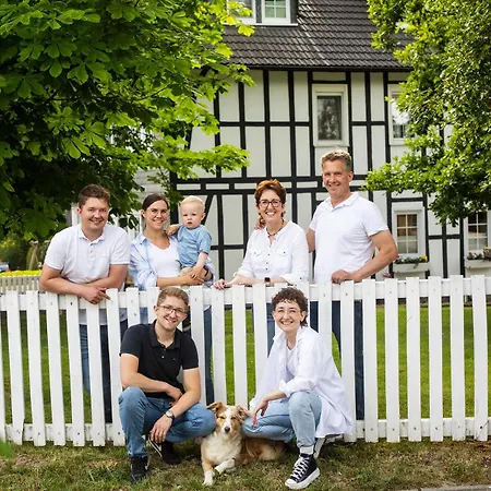 Appartement Hof Koehne Haus Am Spielplatz - Schaf